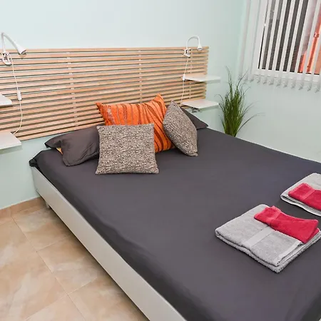 Eli Center Apartamento