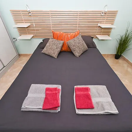 Eli Center * بورغاس