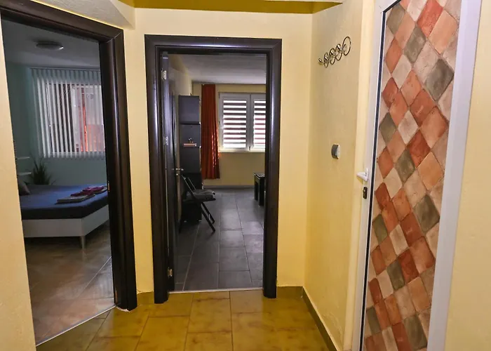 Eli Center Appartamento Burgas